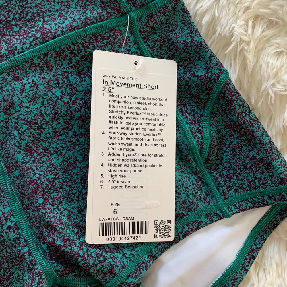 ❌SOLD❌Lululemon In Movement Short *Everlux 2.5" - Picture 2 of 4